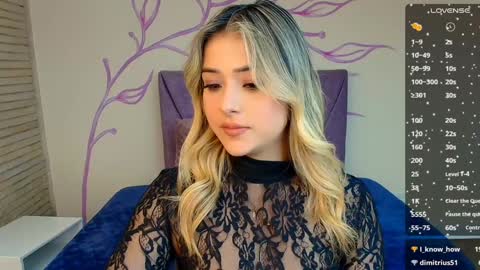 Snapshot of dahliamoore chatting on January 26, 6:28 am Dahlia online show from January 26, 6:28 am