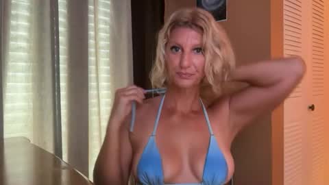 Daisy137 online show from February 28, 5:12 pm