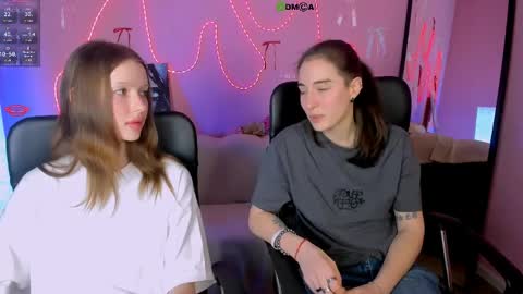 daisy online show from April 4, 7:45 pm