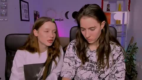 daisy online show from March 27, 9:48 pm