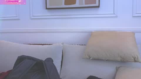 Daisy Price online show from April 5, 10:14 am