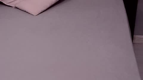 DaisyEmber online show from October 2, 3:00 am