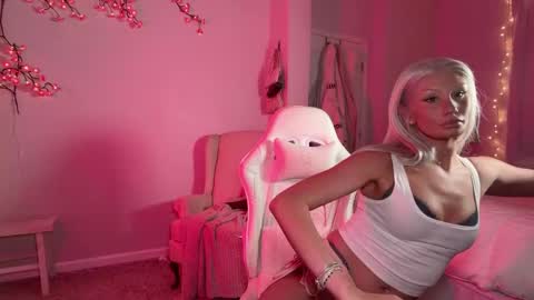 daisy online show from June 3, 12:45 am