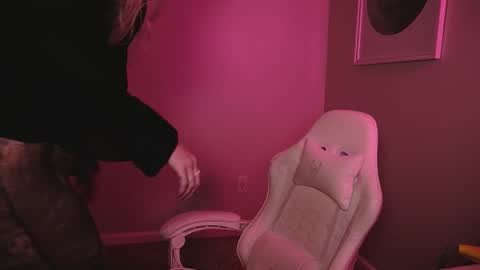 daisy online show from January 18, 2:19 am