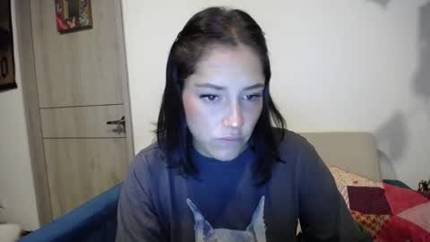 IG  dakotasofiaa online show from February 12, 2:45 am