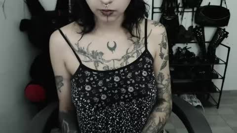 dakota online show from May 22, 2:31 am
