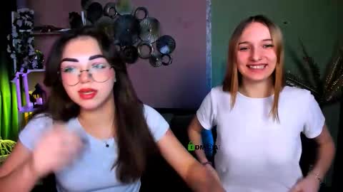 Dakota online show from December 17, 1:15 pm