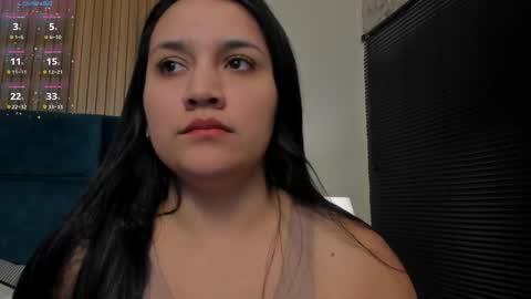 Violeta online show from May 5, 12:30 pm