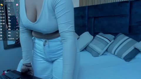 Violeta online show from May 27, 12:02 pm