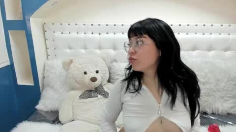 Dalia  online show from September 26, 3:20 pm