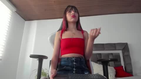 Snapshot of dalia_lux_ chatting on September 25, 1:32 pm dalia_lux_ online show from September 25, 1:32 pm