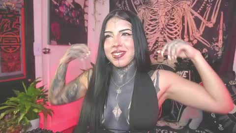 dalia_vorhees online show from May 14, 2:06 am