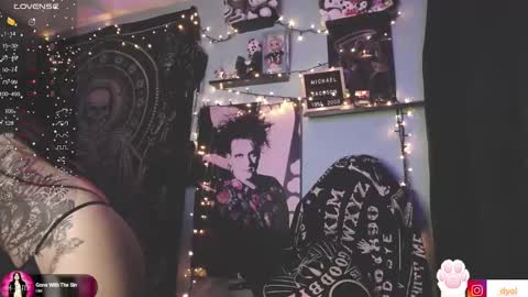 dalia_vorhees online show from January 7, 3:35 am