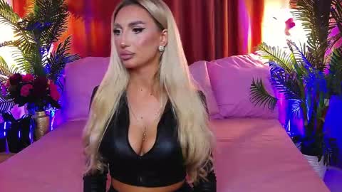 DalidaSelena online show from May 19, 4:58 pm