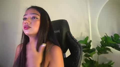 Dalila  online show from April 11, 12:06 am