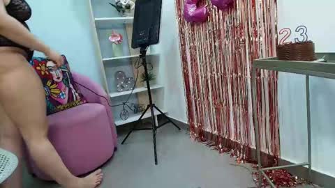 Dalila  online show from December 1, 6:32 pm