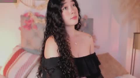 Dalyla online show from May 11, 2:45 pm