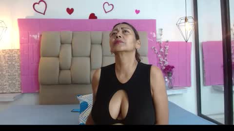 damaryleon online show from March 24, 7:41 pm