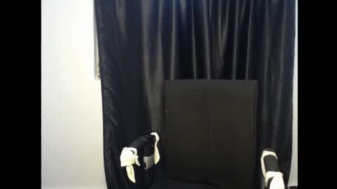 leah online show from March 25, 6:33 pm