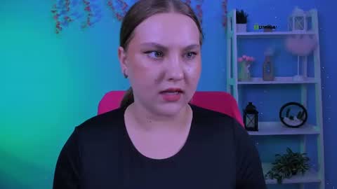 dana_cute1_ online show from June 26, 6:31 pm
