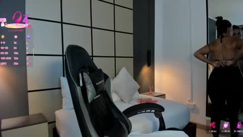 D A N A  online show from February 2, 7:13 pm