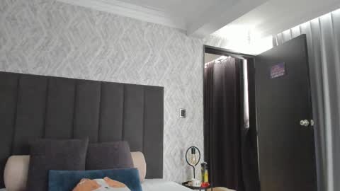 Dana online show from September 19, 4:28 pm