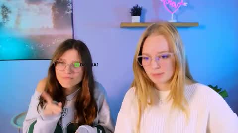 dana_sweet__ online show from October 9, 9:35 am