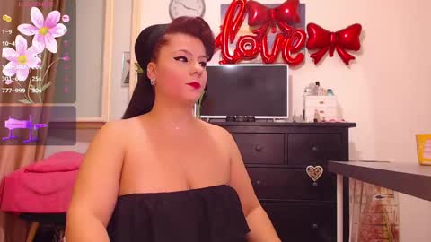 dana online show from January 14, 8:15 pm