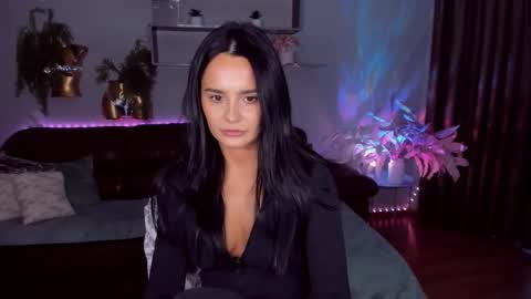 DanaMiers online show from May 1, 6:05 am