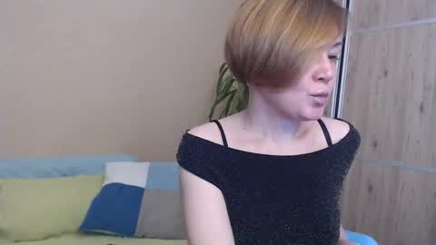Snapshot of danbie_leen chatting on January 30, 11:11 am danbie_leen online show from January 30, 11:11 am