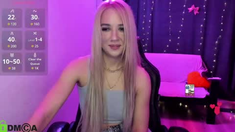 dances_queen online show from May 14, 7:47 am