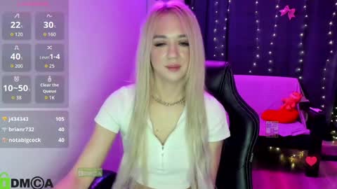 dances_queen online show from May 16, 10:36 am