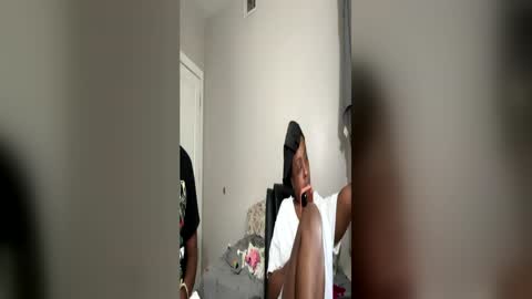 dancinglxoxo online show from June 16, 12:44 am