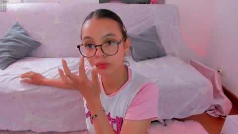 Danesa online show from May 15, 7:49 pm