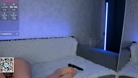 Bella online show from February 10, 7:38 pm