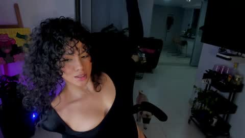 daniela_arenas online show from March 28, 12:11 am
