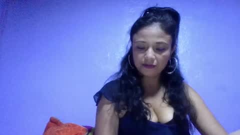 daniela_love1 online show from May 9, 2:02 am
