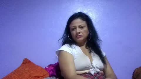daniela_love1 online show from May 21, 1:58 am