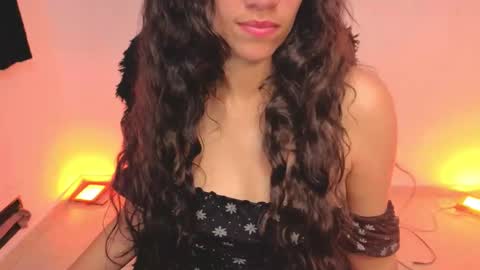 daniela_rivasthl online show from February 20, 6:37 am