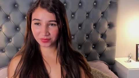 danielaa_soto online show from October 7, 4:17 am