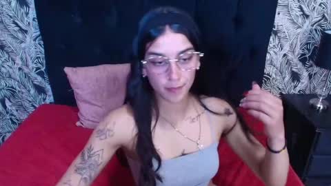 danielamonroe online show from May 22, 3:26 am