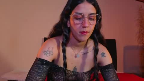 danielamonroe online show from June 27, 2:23 am