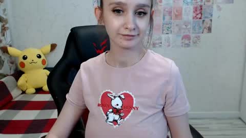 Daniella Martin online show from May 16, 1:08 am