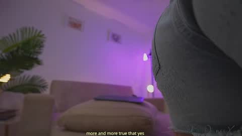 Snapshot of danii_xoxo chatting on September 13, 12:29 am online show from September 13, 12:29 am