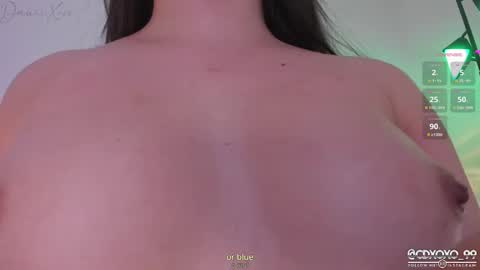 Snapshot of danii_xoxo chatting on February 10, 4:41 am online show from February 10, 4:41 am