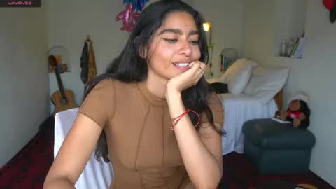 danalle .. online show from December 16, 5:30 pm