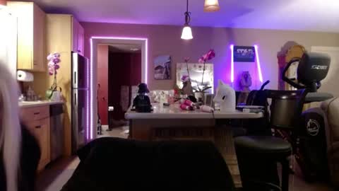 DanikaWhite69 online show from May 10, 12:40 pm