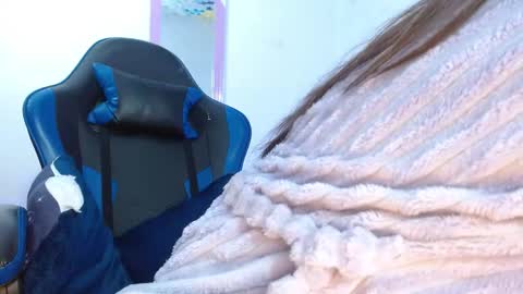 danna 888 online show from May 18, 10:49 pm