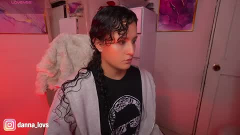 Danna Lovs online show from May 7, 10:19 am