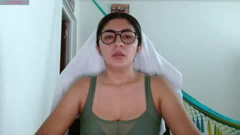 Danna online show from March 21, 8:47 pm